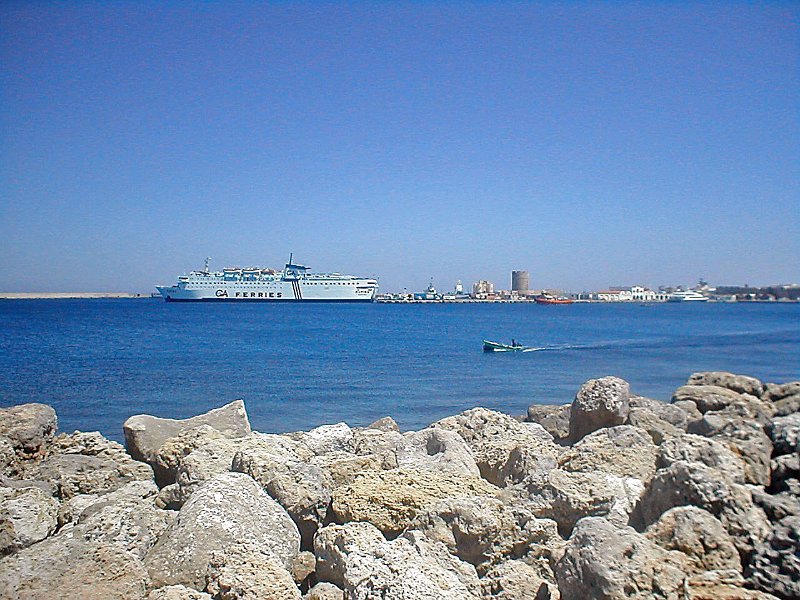 P6070056.JPG - Mandraki havnen på Rhodos