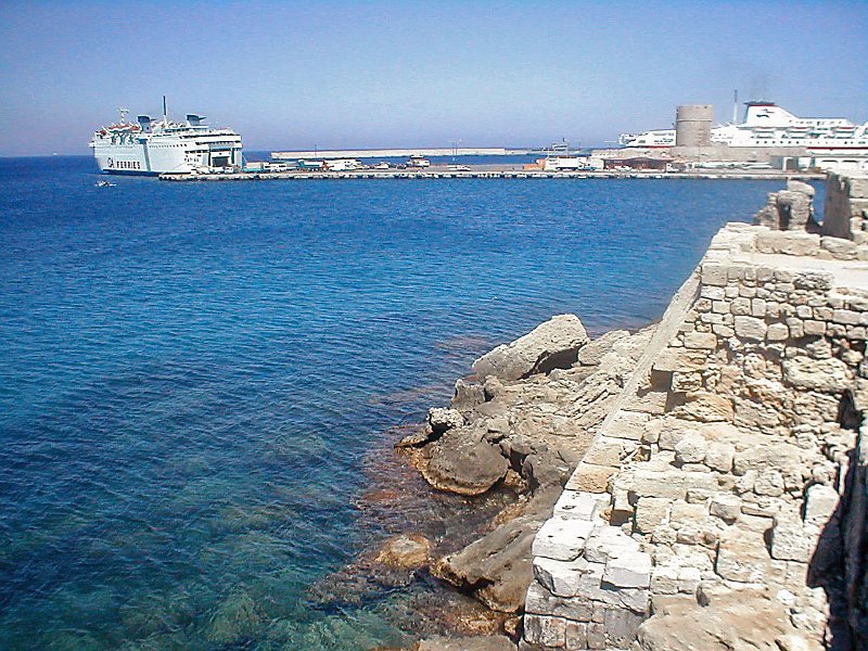P6070083.JPG - Mandraki havnen på Rhodos